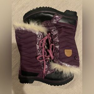Sorel Tofino II Faux Fur Lined Winter Lace Up Snow
Waterproof Boots